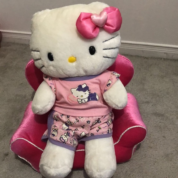 Hello Kitty Build a Bear Pink Couch - Picture 2 of 10